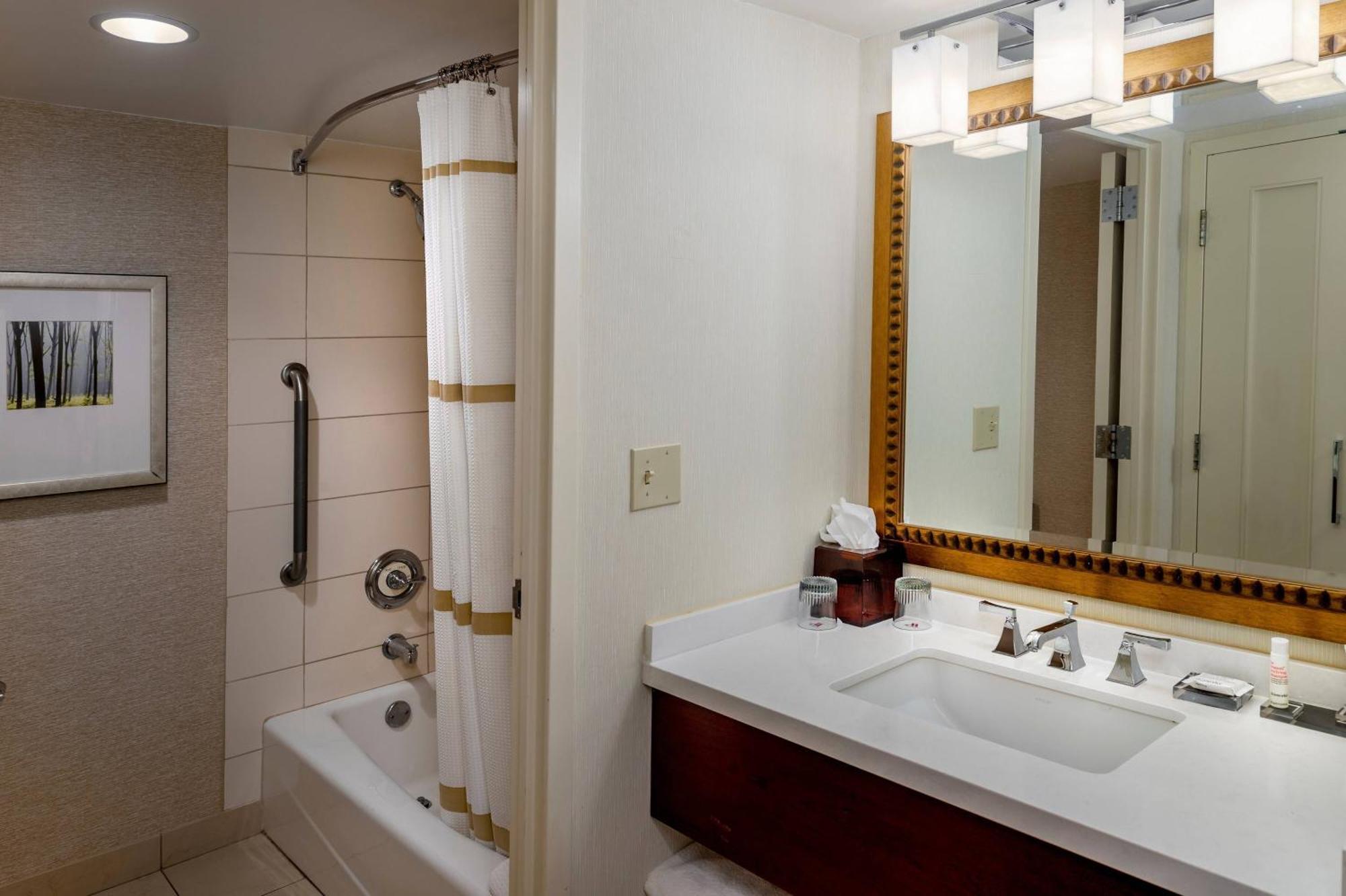 Marriott St. Louis West Hotel Chesterfield Eksteriør billede